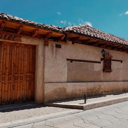 Hotel Casa De Gandhi San Cristóbal de Las Casas Eksteriør billede